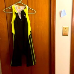 Women’s large triathlon suit.   Never worn.  Washed once.
